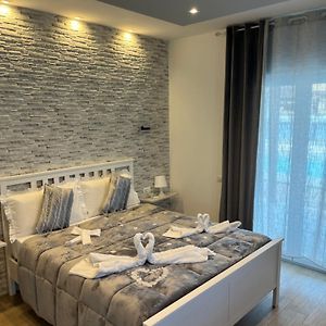 Private Bathroom Queen Room